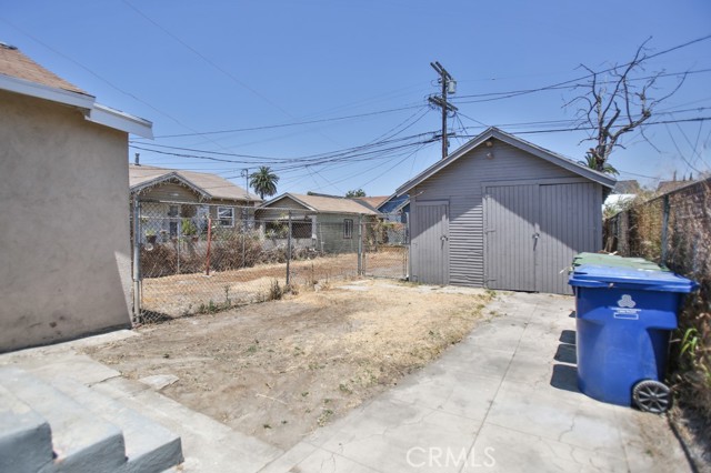 531 W 61st Street, Los Angeles CA: https://media.crmls.org/medias/494f0852-ef12-4daf-a00e-3e7662a8626c.jpg