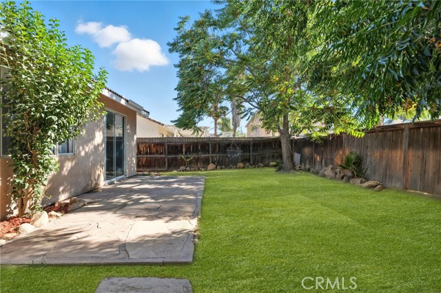 1063 Blackburn Way, Hemet CA: https://media.crmls.org/medias/494f3a63-4bd5-4461-a4e3-3232284dba7c.jpg