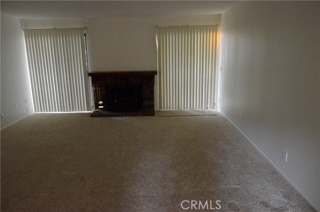 Detail Gallery Image 8 of 31 For 1111 S Coast Dr #18,  Costa Mesa,  CA 92626 - 2 Beds | 2 Baths