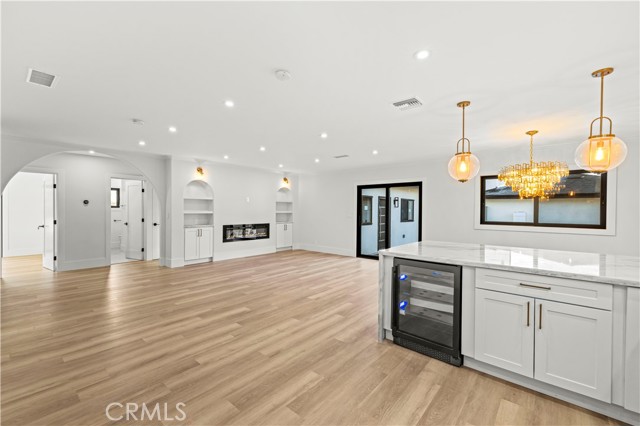Detail Gallery Image 13 of 40 For 16243 Chatsworth St, Granada Hills,  CA 91344 - 3 Beds | 2 Baths