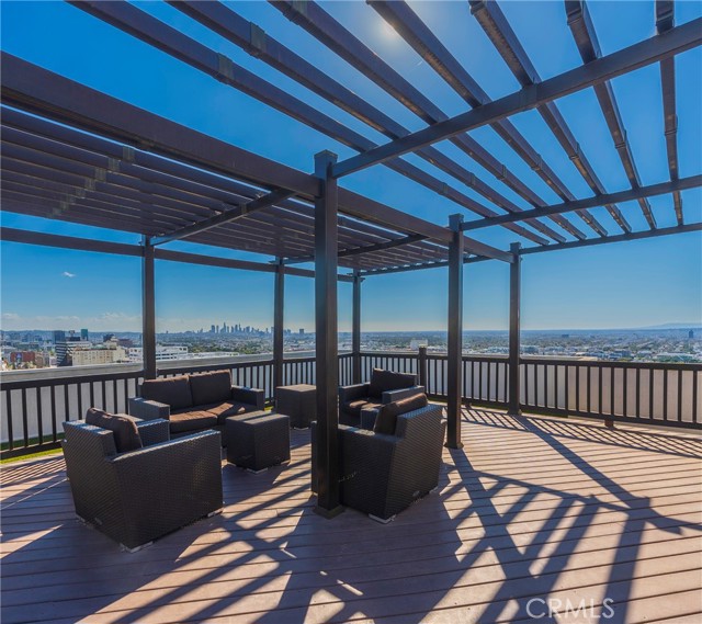 Detail Gallery Image 36 of 43 For 7250 Franklin Ave #912,  Los Angeles,  CA 90046 - 2 Beds | 1/1 Baths