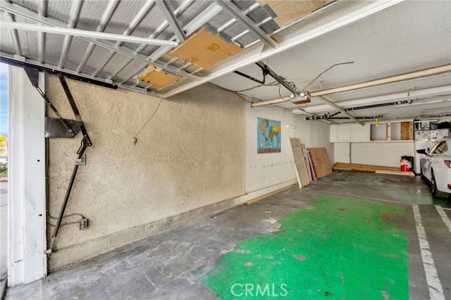 Detail Gallery Image 25 of 30 For 17303 Chatsworth St #4,  Granada Hills,  CA 91344 - 2 Beds | 1/1 Baths