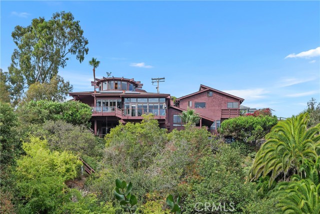 237 W Avenida Alessandro, San Clemente CA: https://media.crmls.org/medias/495308cb-0a9f-4c86-a495-7735ba834b51.jpg