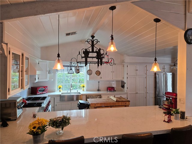 6233 Orion Avenue, Van Nuys CA: https://media.crmls.org/medias/4953633a-17eb-4178-8c80-acc6e220192d.jpg