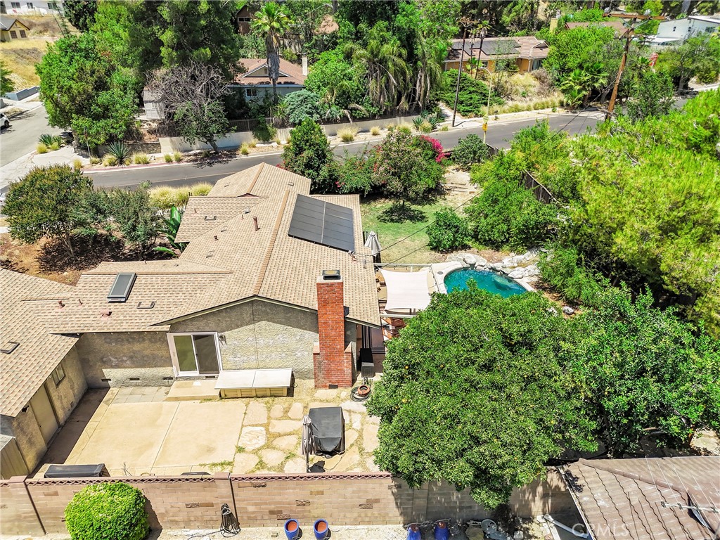 https://media.crmls.org/medias/4954b318-9b0e-47c4-b563-413ddf9a5cdf.jpg?preset=X-Large