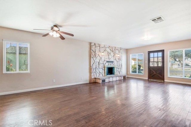 Detail Gallery Image 6 of 28 For 230 N D, Lompoc,  CA 93436 - 3 Beds | 2 Baths