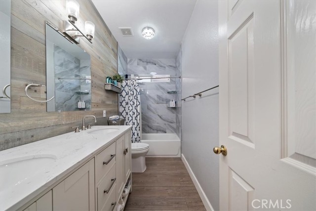 46260 Carpet Court, Temecula CA: https://media.crmls.org/medias/4954d8a8-8aa0-4725-80cd-98aad795c749.jpg