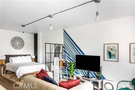 https://media.crmls.org/medias/4955066a-4636-4cb9-8d4b-2b8efcbd0ddf.jpg?preset=X-Large