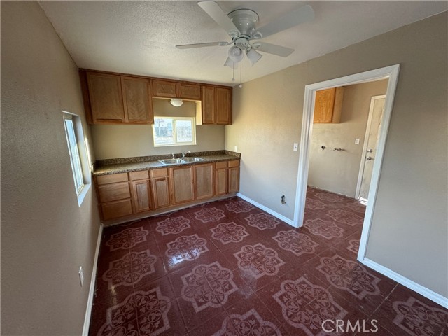 Detail Gallery Image 13 of 37 For 690 N Perris Bld a,  Perris,  CA 92571 - 2 Beds | 1 Baths