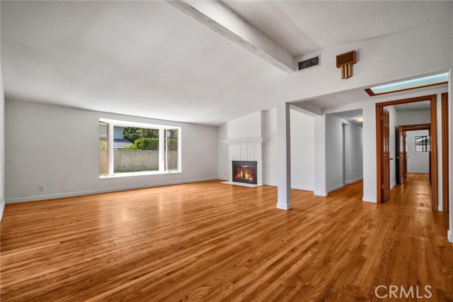 14141 Clarissa Lane, North Tustin CA: https://media.crmls.org/medias/4955897f-aab2-4be2-accb-b300f36cae90.jpg