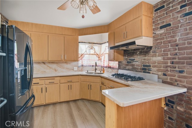 Detail Gallery Image 9 of 29 For 16816 Elgar Ave, Torrance,  CA 90504 - 3 Beds | 2 Baths