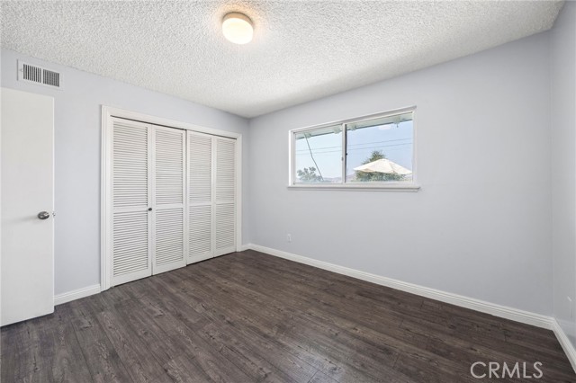 Detail Gallery Image 8 of 25 For 5430 Electric Ave, San Bernardino,  CA 92407 - 4 Beds | 3 Baths