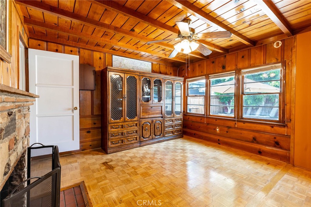 https://media.crmls.org/medias/49564aeb-fa51-4948-9512-4117a101fba1.jpg?preset=X-Large