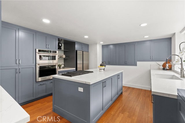 645 Griffith Way, Laguna Beach CA: https://media.crmls.org/medias/4956b731-1bc0-4696-8728-cc0bb160277a.jpg