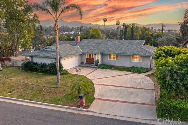 Photo of 19844 Squire