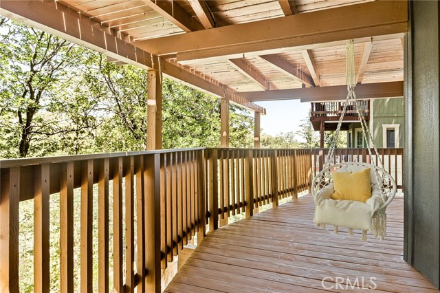 1296 Calgary Drive, Lake Arrowhead CA: https://media.crmls.org/medias/49583688-8f1b-4407-952c-f83c0bac6384.jpg