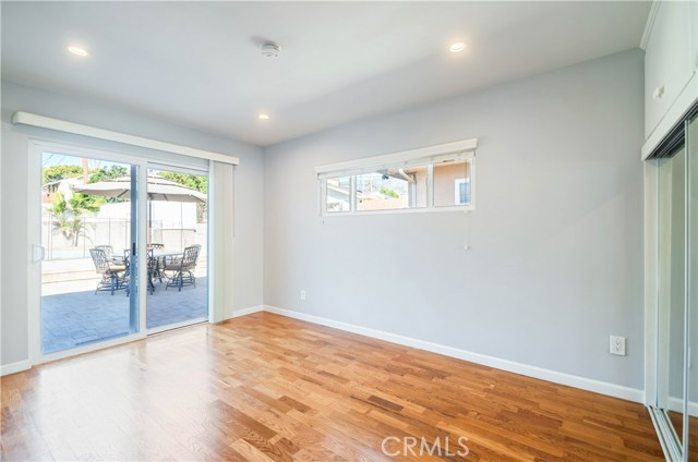 Detail Gallery Image 21 of 26 For 721 E Elmwood, Burbank,  CA 91501 - 3 Beds | 2 Baths