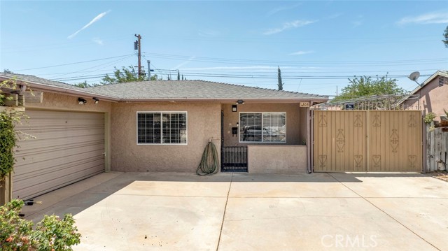 1208 E Avenue R3, Palmdale CA: https://media.crmls.org/medias/495ac2f5-4cdd-4325-9054-797618870756.jpg