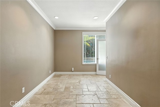 31415 Congressional Drive, Temecula CA: https://media.crmls.org/medias/495accc4-eb31-4033-9fb0-03631997edc3.jpg