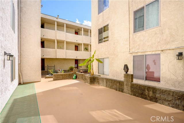 Detail Gallery Image 21 of 23 For 65 N Allen Ave #109,  Pasadena,  CA 91106 - 2 Beds | 2 Baths