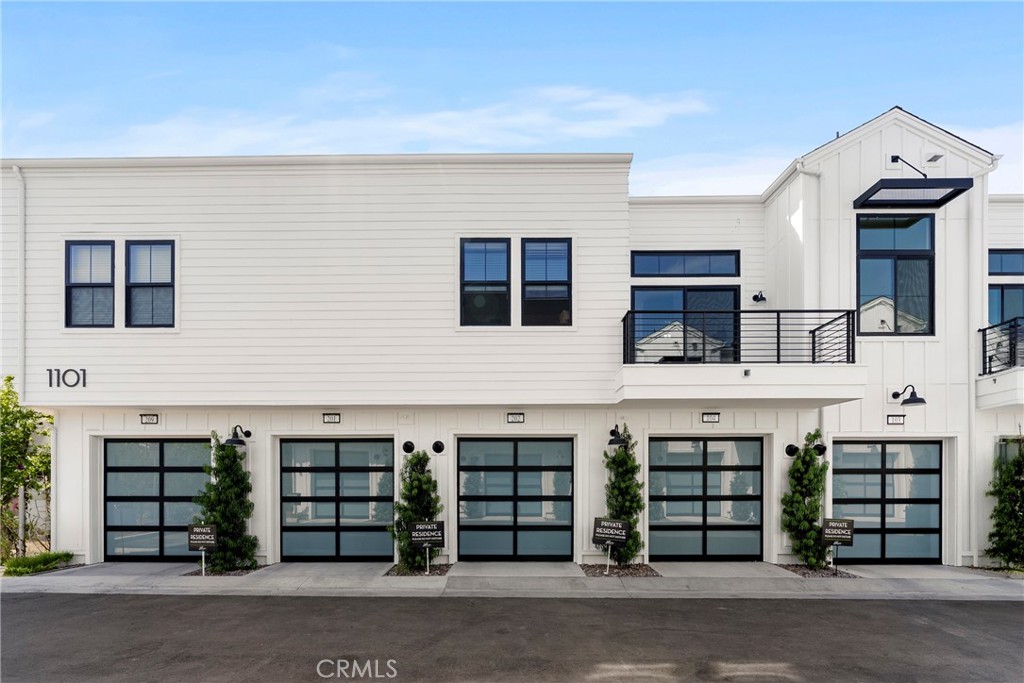 1101 Catania Court - photo 18