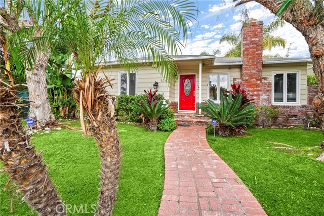 5362 Yolanda Avenue, Tarzana CA: https://media.crmls.org/medias/495c0f9c-f2b7-4f55-a38b-25cef3d93e10.jpg