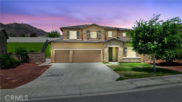 Detail Gallery Image 1 of 54 For 12221 Dewar Dr, Riverside,  CA 92505 - 4 Beds | 3 Baths