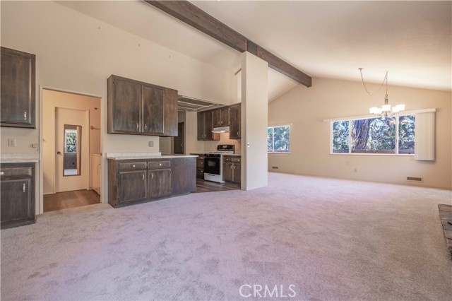 Detail Gallery Image 10 of 48 For 1095 Mount Verdi Rd, Big Bear City,  CA 92314 - 3 Beds | 2 Baths