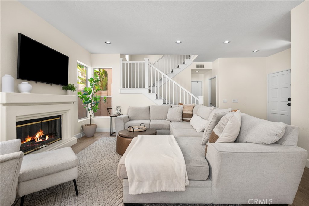 495cb214 Ce84 4a44 8694 F91181cb1056