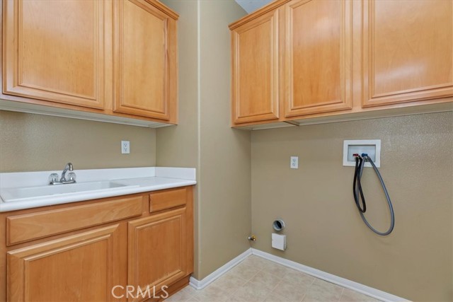 8214 Lavender Lane, Riverside CA: https://media.crmls.org/medias/495d1ebe-6ac6-4980-b5db-0565ef385fd7.jpg