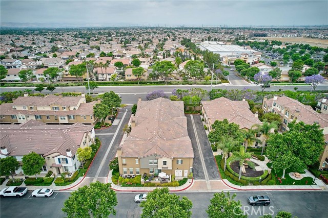 12573 Montaivo Lane, Eastvale CA: https://media.crmls.org/medias/495da76b-5c68-413a-8eb4-5459d61983b0.jpg