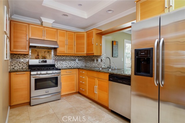 20812 Lancelot Lane, Huntington Beach CA: https://media.crmls.org/medias/495ea20e-7a1f-4bad-aa3c-b1cd3fa92433.jpg