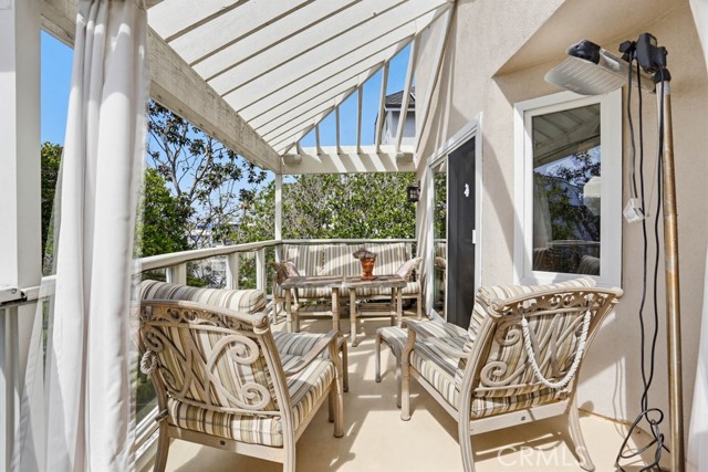 Detail Gallery Image 13 of 73 For 2661 Point Del Mar, Corona Del Mar,  CA 92625 - 4 Beds | 3/1 Baths