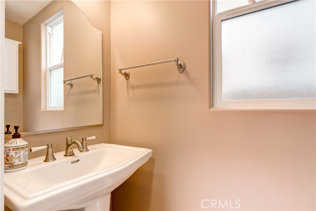 213 Baltimore Avenue, Huntington Beach CA: https://media.crmls.org/medias/495fa48c-f899-47c0-981d-62eec9985e9b.jpg