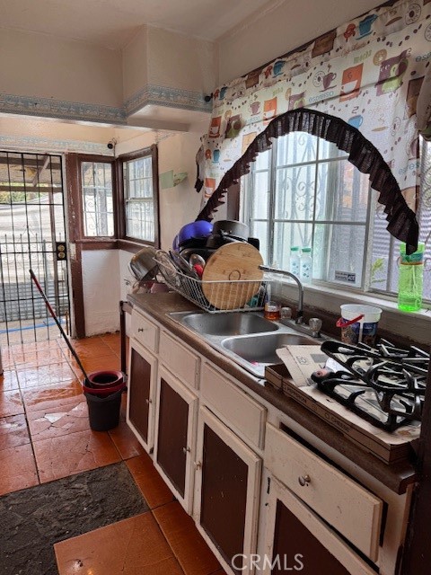 1767 N E Street, San Bernardino CA: https://media.crmls.org/medias/49608177-31e1-45e4-bc15-508a6c564896.jpg
