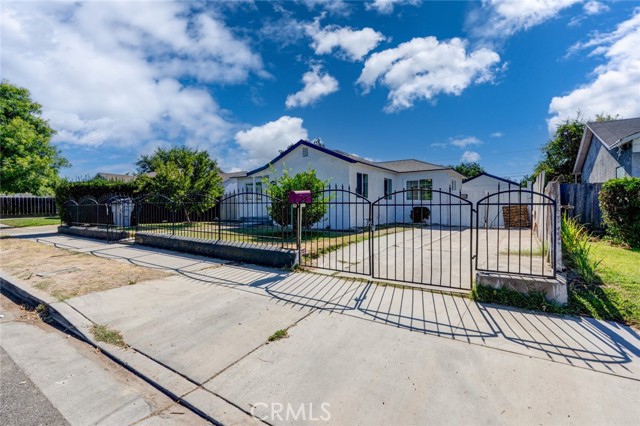 1500 Marguerite Street, Atwater CA: https://media.crmls.org/medias/4960a0ba-7b1a-42d1-8f6e-58fd61b57588.jpg