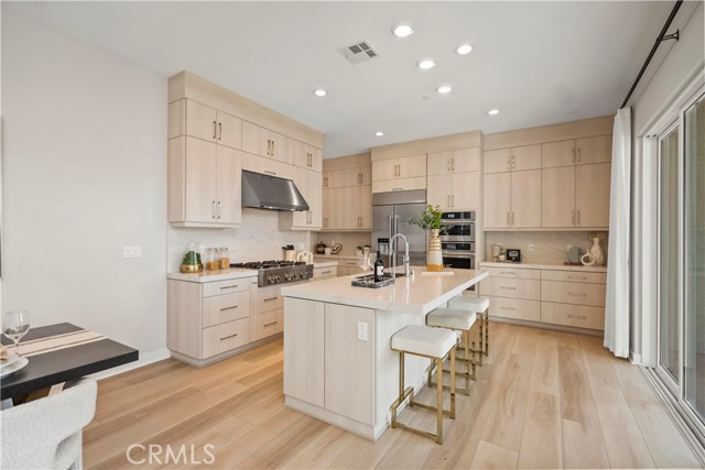 251 Brackens, Lake Forest CA: https://media.crmls.org/medias/49619bda-9053-4b81-a255-b9e8d71a8ec5.jpg