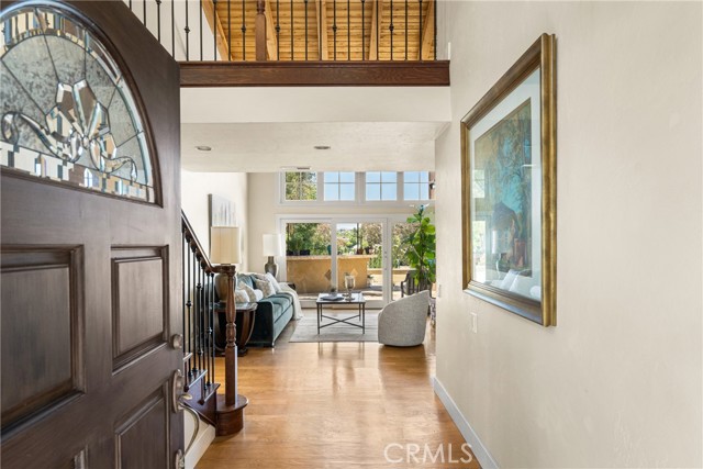 26811 Via Matador, Mission Viejo CA: https://media.crmls.org/medias/49619fc3-77f2-46cf-8fb0-5c7508b4d7e6.jpg