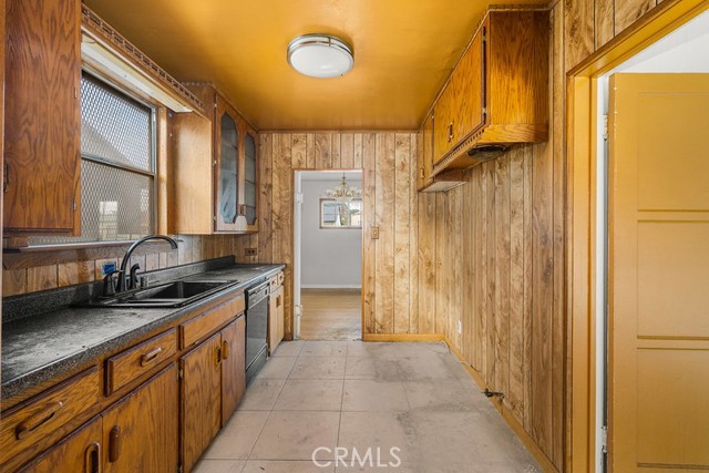 Detail Gallery Image 14 of 41 For 1504 S California Ave, Compton,  CA 90221 - 3 Beds | 2 Baths