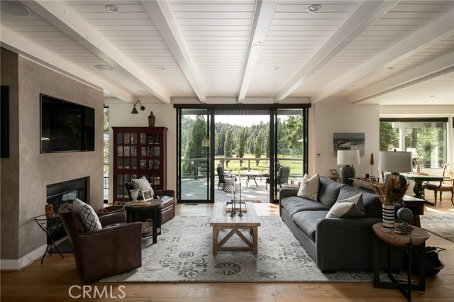 420 Golf Course Road, Lake Arrowhead CA: https://media.crmls.org/medias/49620c0b-b91e-4ff1-8277-a56c075013e2.jpg
