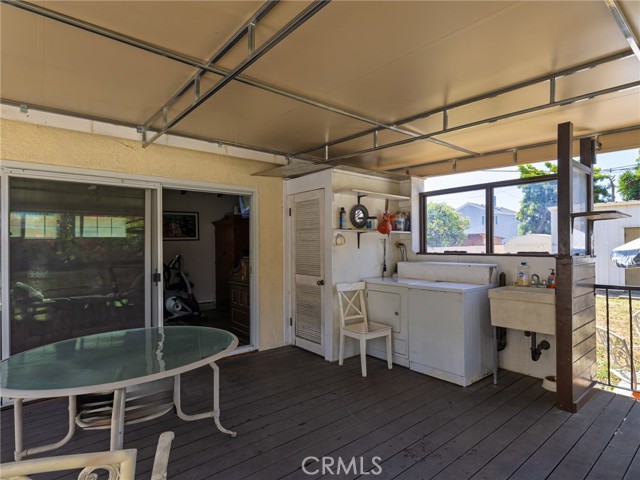 5526 W 118th Place, Hawthorne CA: https://media.crmls.org/medias/4962ea3b-13ef-4e7e-8a34-d99f2ff7a2f9.jpg