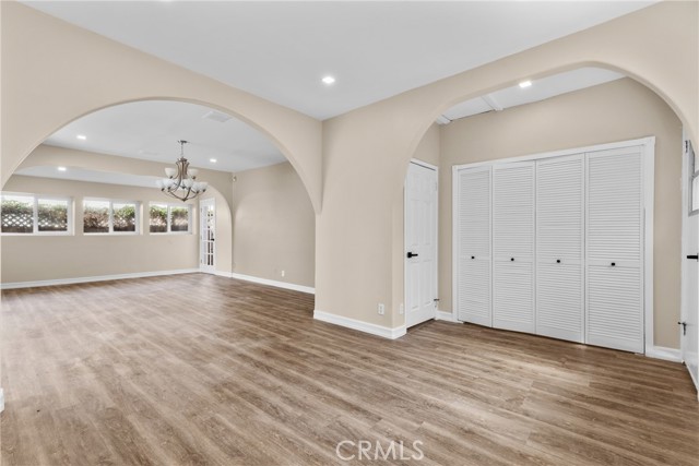 Detail Gallery Image 8 of 28 For 6329 Warner Dr, Los Angeles,  CA 90048 - 3 Beds | 3 Baths