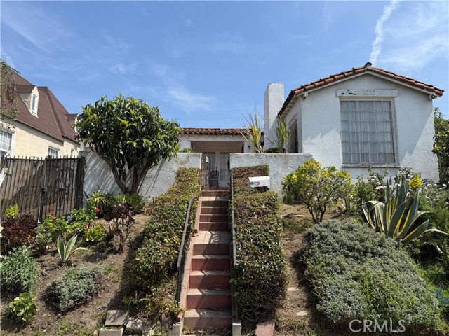 Image 1 of 5 For 920 Spaulding Avenue
