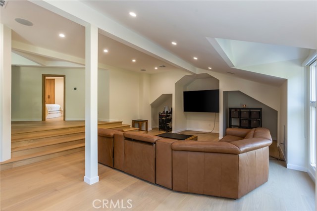 6512 Firmament photo 37