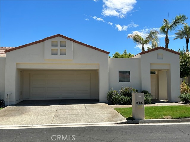 44980 Olympic Court, Indian Wells CA: https://media.crmls.org/medias/496454b7-5a60-4659-b349-7782f51b821b.jpg