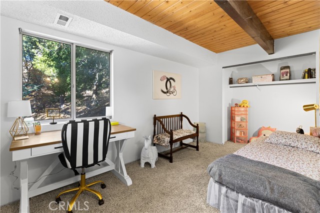 Detail Gallery Image 21 of 26 For 467 Cimarron Ln, Lake Arrowhead,  CA 92352 - 4 Beds | 2 Baths