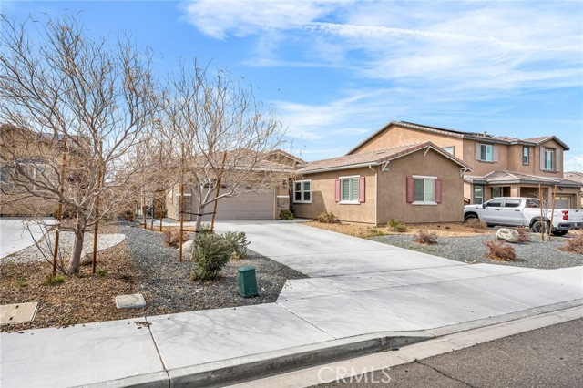 16252 Gibson Street, Victorville CA: https://media.crmls.org/medias/49660c8c-575c-42ad-b5ac-0905359a60d0.jpg
