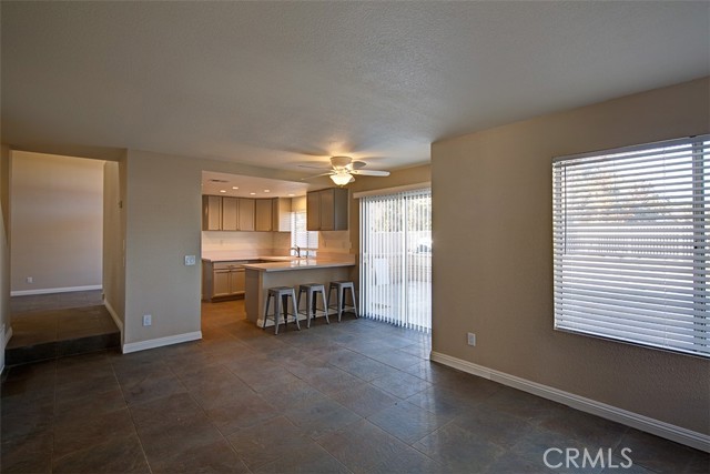 Detail Gallery Image 13 of 24 For 13162 Glandt Ct, Corona,  CA 92883 - 3 Beds | 2/1 Baths