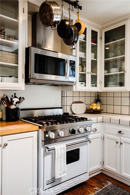 517 5th Street, Manhattan Beach, California 90266, 3 Bedrooms Bedrooms, ,2 BathroomsBathrooms,Residential,Sold,5th,SB22046594