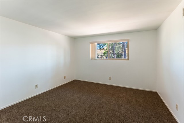 27601 Endeavor Street photo 24
